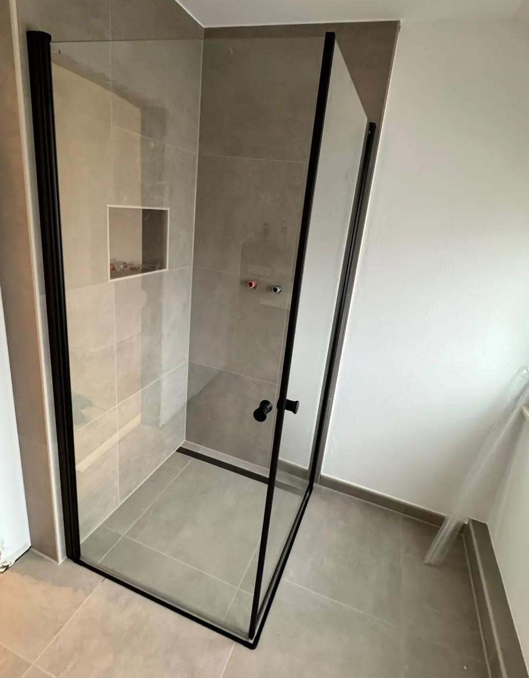 Bodengleiche Dusche mit Nische